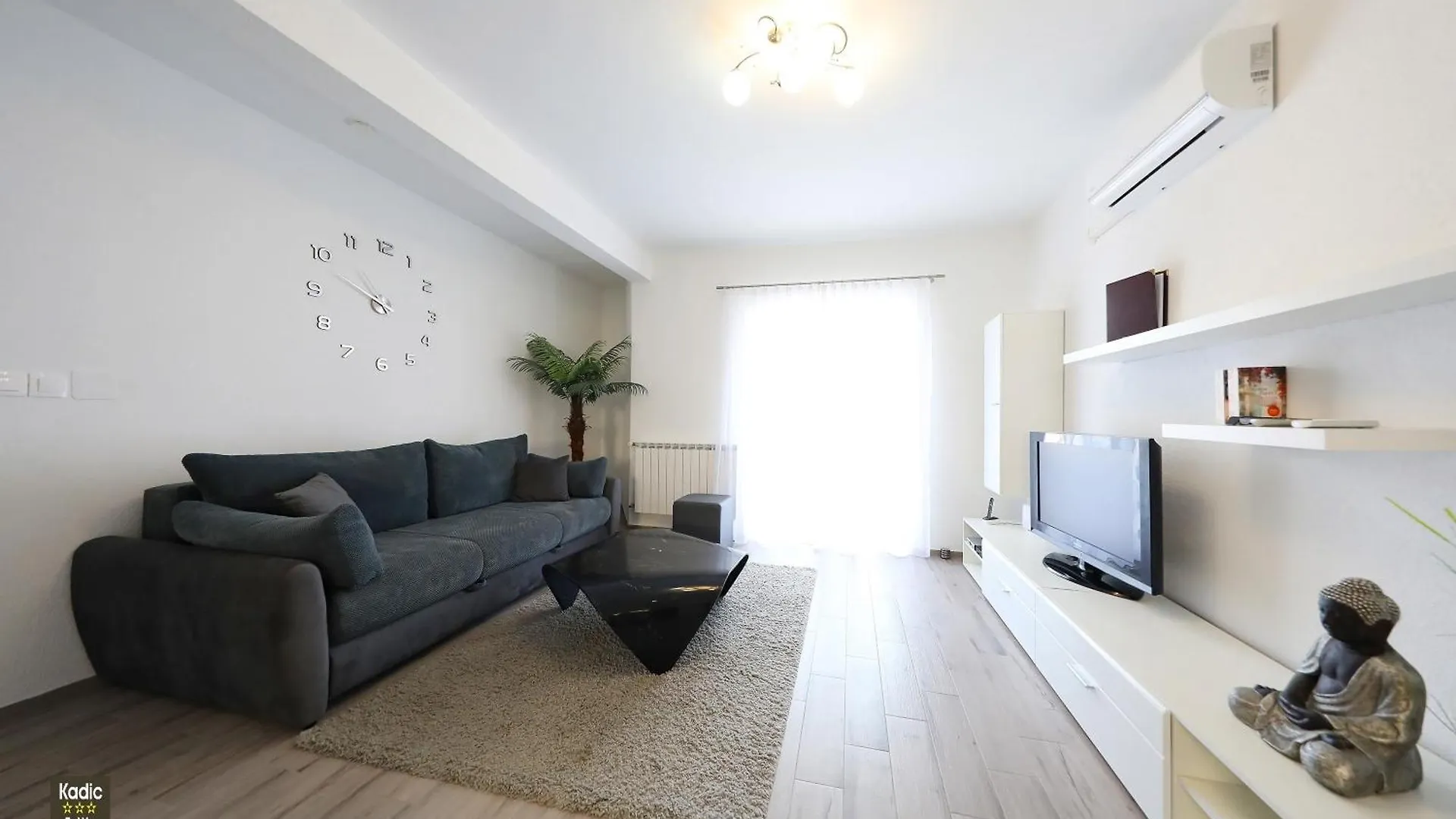 Apartment Carmen Deluxe Vir